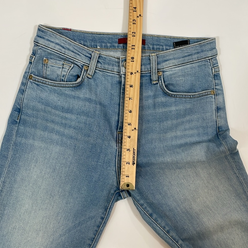 7 For All Mankind Jeans Size 29 Straight Leg Light Wash EUC - Picture 9 of 10